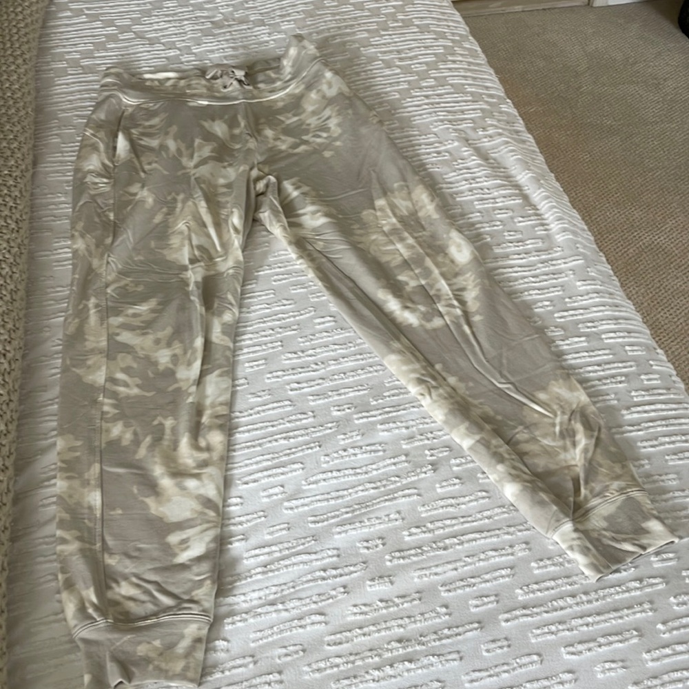 Athleta tye dye jogger sweats